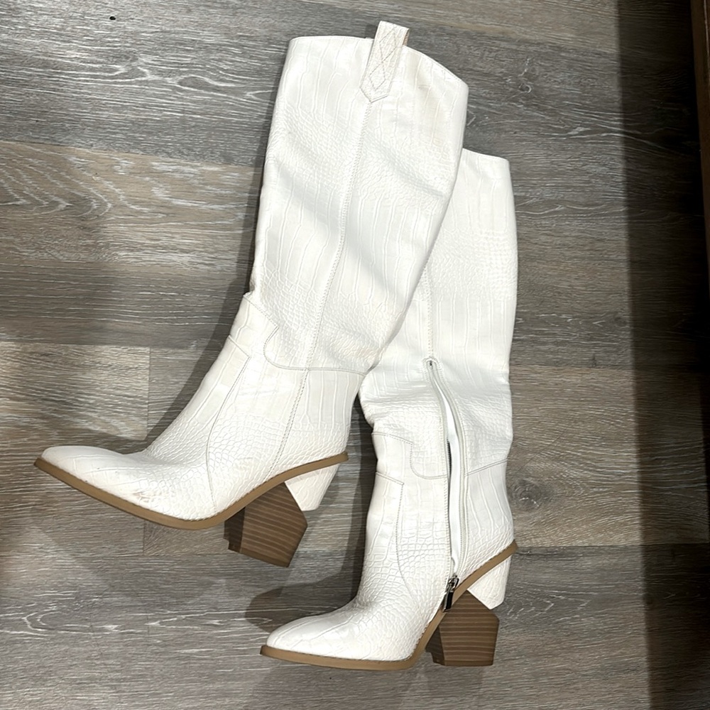 White cowgirl boots